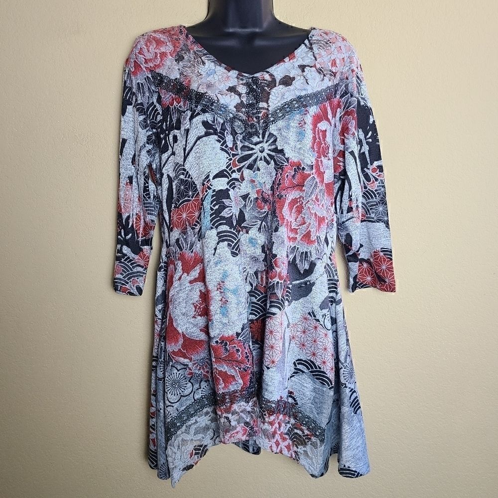 One World Tunic - Picture 1 of 7